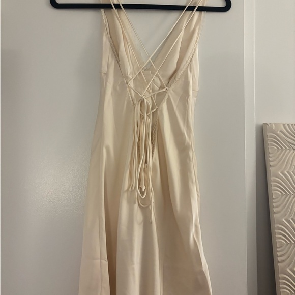 Meshki Cream Strappy Backless Dress - bridal with beautiful details - Picture 5 of 9